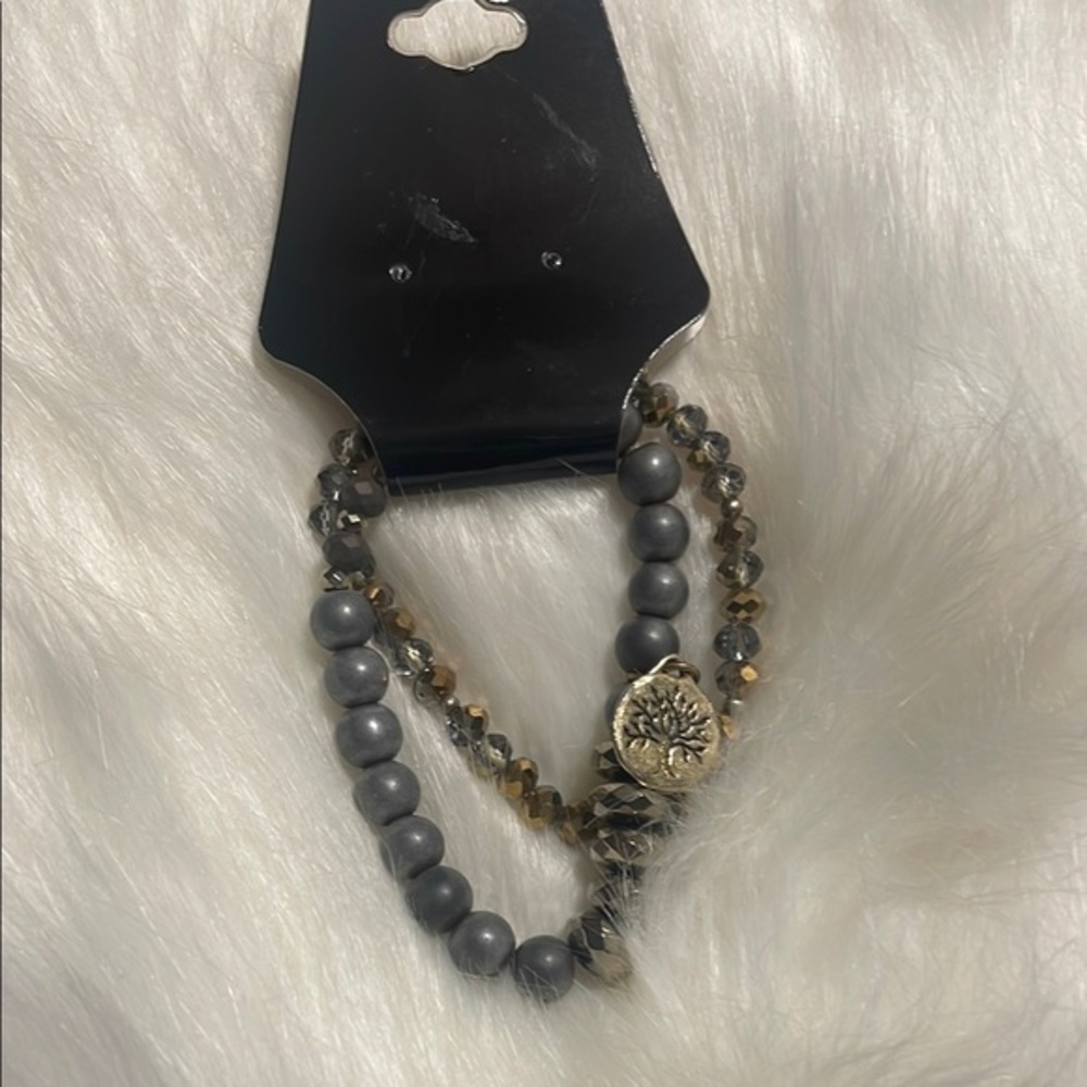 Elegant Gray and Gold Beaded Bracelet